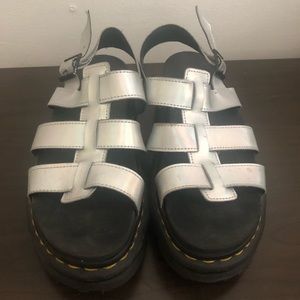 Dr. Martens Yelena Sandal, iced metallic